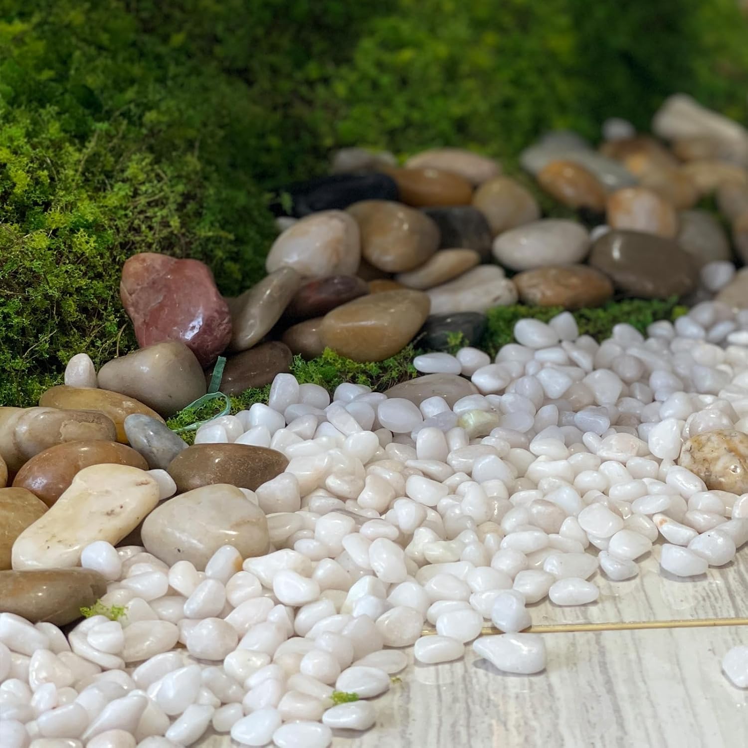 10 lbs White Rocks for Landscaping, 1-2 Inch Small Pebbles for Indoor Plants, Decorative Polished River Stones for Potted, Vase and Outdoor Garden