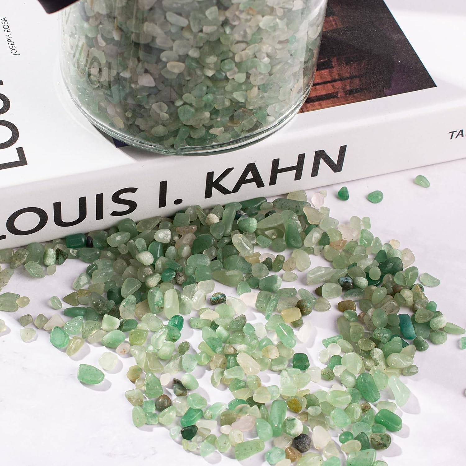 0.88 LB Aquarium Gravel Rocks Green Aventurine Crystal Chips Tumbled Healing Crystal Chips Bulk Gemstones, Mini Crushed Stones Quartz Vase Filler for Crafts|Fish Turtle Tank|Home Decoration