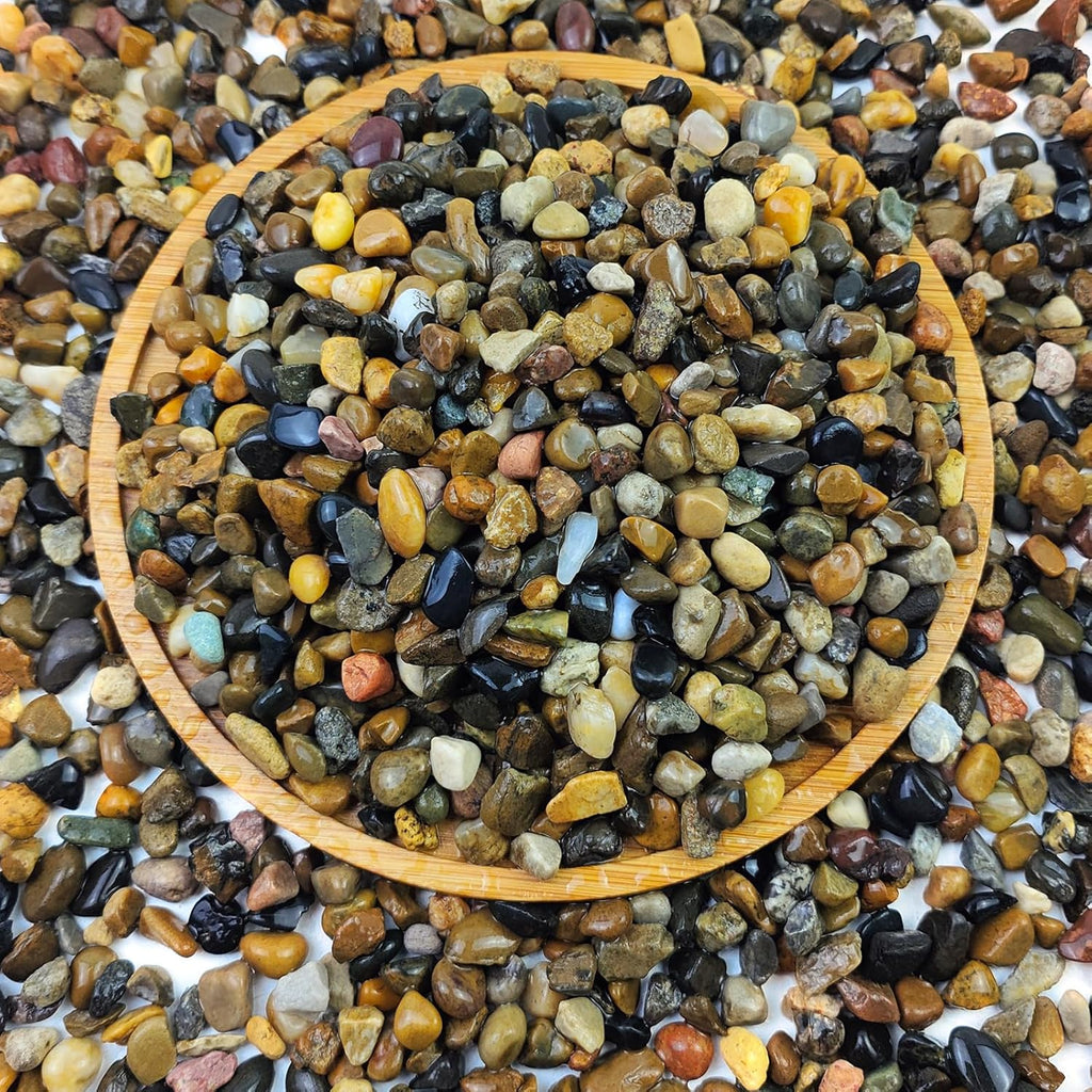 10 lbs Pea Gravel for Landscaping,1/4 Inch Aquarium Gravel. Decorative River Rocks for Fish Tank Succulent Vase Cactus Bonsai Plant Soil Cover and Outdoor Landscaping Rocks