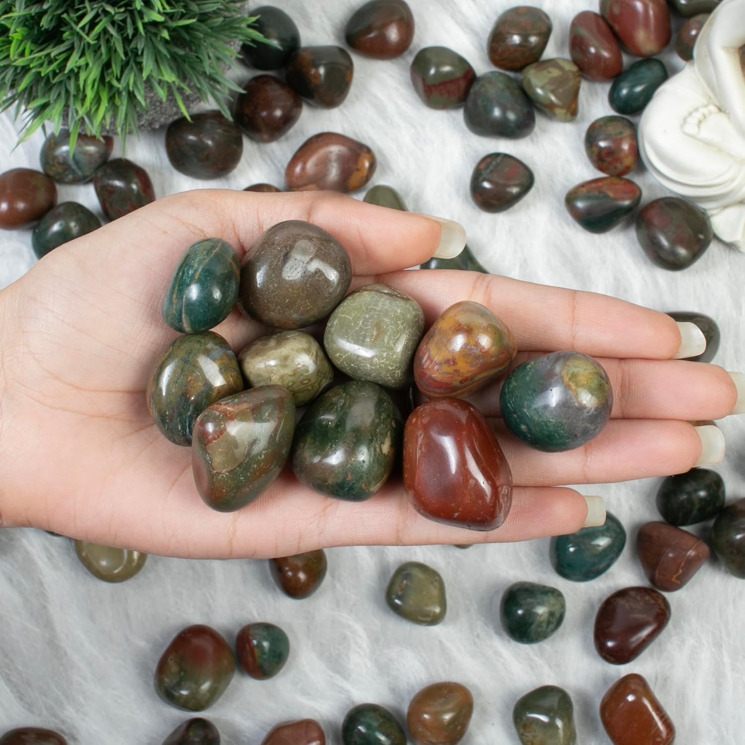 "Crocon 1LB Fancy Bloodstone Tumbles Stones and Crystals Bulk 2000+ Carats Natural Crystal Kit for Reiki Healing Crystal Polished, Tumble Stones, Chakra Balancing, Gift, Home Decor Size : 20-25 mm "