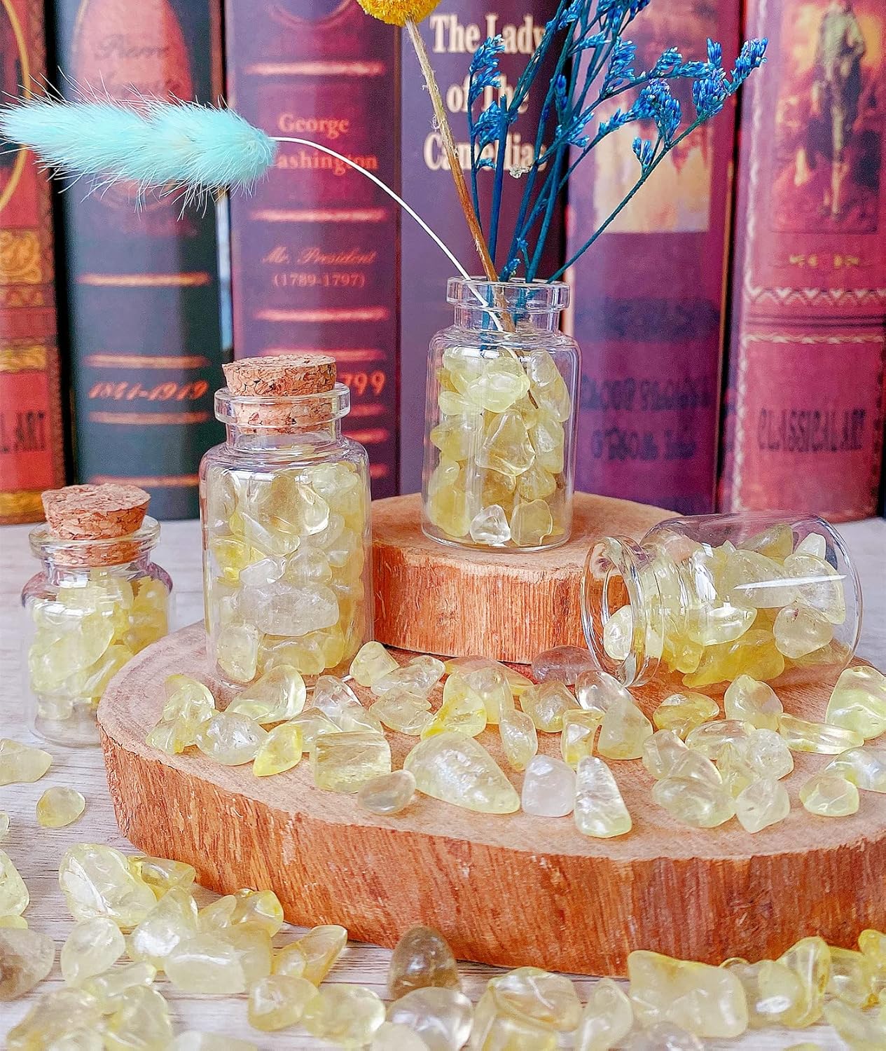 0.55lb Citrine Crystals Quartz Tumbled Stones Chips Stone Crushed Crystal Natural Irregular Polished Rocks Gem Gravel Home Decoration Aquarium Tank Succulent Plants Vase Filler Landscape Bottom 250G